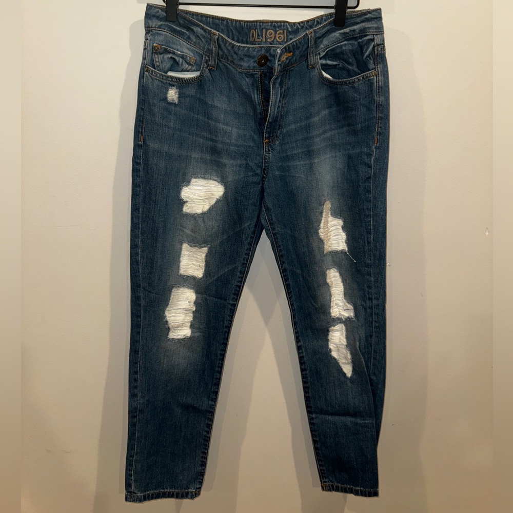 DL1961 Women's Distressed Nolita Slouchy Slim‎ Jeans 28